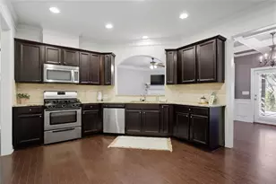 705 Duberry St, Alpharetta, GA 30004 - Photo 13