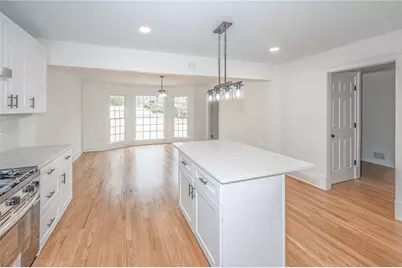 3821 Oxford Way, Marietta, GA 30062 - Photo 9