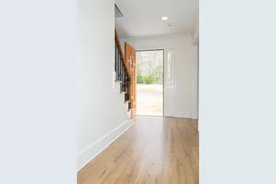3821 Oxford Way, Marietta, GA 30062 - Photo 3