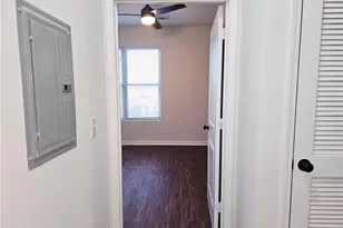 870 Mayson Turner Rd NW, Atlanta, GA 30314 - Photo 13