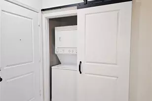 870 Mayson Turner Rd NW, Atlanta, GA 30314 - Photo 9