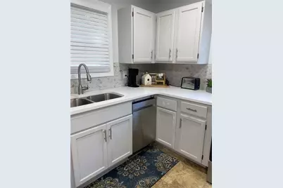 2133 Pinehurst Drive, East Point, GA 30344 - Photo 7