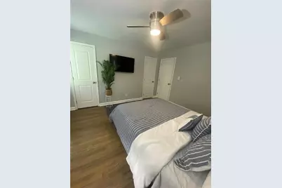 2133 Pinehurst Drive, East Point, GA 30344 - Photo 9