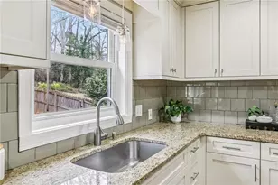 364 W Parkwood Rd, Decatur, GA 30030 - Photo 13