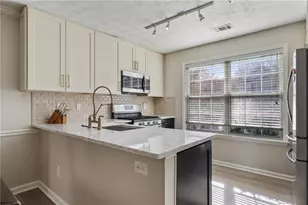 1519 Evanston Ln, Marietta, GA 30062 - Photo 9