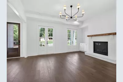 220 Suwanee Avenue, Suwanee, GA 30024 - Photo 9