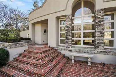 887 Berkshire Road NE, Atlanta, GA 30324 - Photo 3