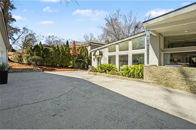 887 Berkshire Road NE, Atlanta, GA 30324 - Photo 73