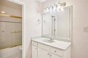 2303 Pine Heights Dr NE, Atlanta, GA 30324 - Photo 19