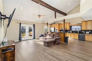 2170 Hunters Ridge Dr, Lawrenceville, GA 30044 - Photo 5