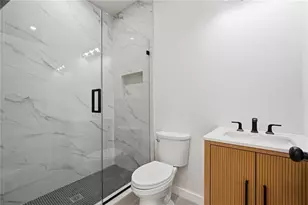 587 Woodland Ave, Scottdale, GA 30079 - Photo 37