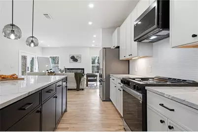 587 Woodland Avenue, Scottdale, GA 30079 - Photo 9