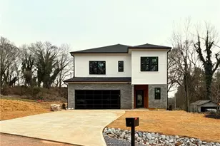 587 Woodland Ave, Scottdale, GA 30079 - Photo 1