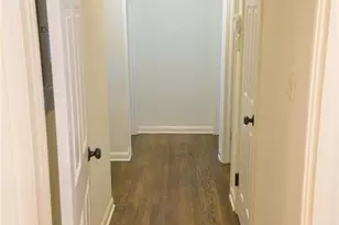 753 Commodore Dr, Atlanta, GA 30318 - Photo 11