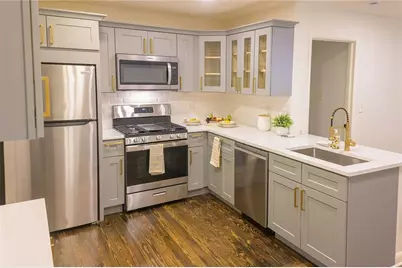 753 Commodore Drive, Atlanta, GA 30318 - Photo 9