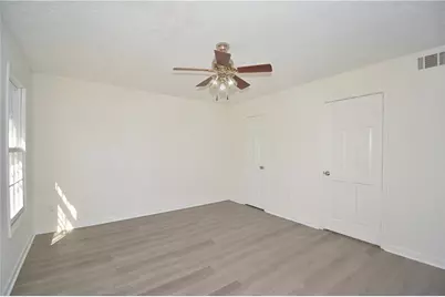 2381 Cove Road, Lithonia, GA 30058 - Photo 11