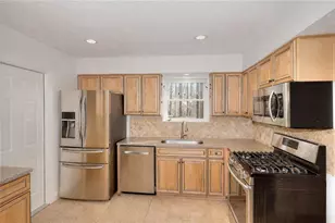 4220 Mary Ct, Peachtree Corners, GA 30092 - Photo 9
