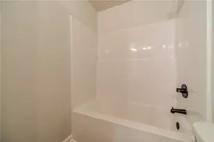 322 Pinewood Dr, Covington, GA 30014 - Photo 29