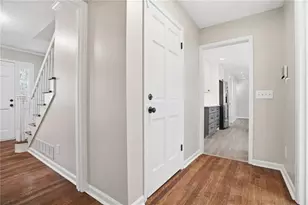 4040 Candler Lake W NE, Atlanta, GA 30319 - Photo 23