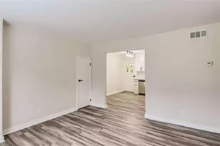 131 Cleveland St, McDonough, GA 30253 - Photo 9