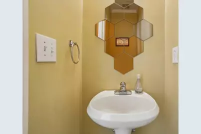 689 Bonaventure Avenue NE, Atlanta, GA 30306 - Photo 11