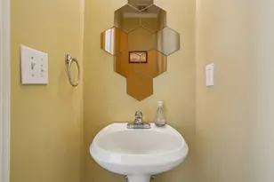 689 Bonaventure Ave NE, Atlanta, GA 30306 - Photo 11