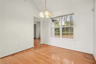 2256 Dresden Green NW, Kennesaw, GA 30144 - Photo 5