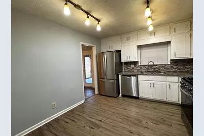 8678 Glenwoods Drive, Riverdale, GA 30274 - Photo 13