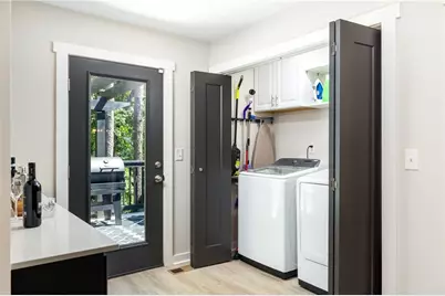 1675 Alvarado Terrace SW, Atlanta, GA 30310 - Photo 19