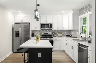 1675 Alvarado Terrace SW, Atlanta, GA 30310 - Photo 9