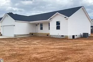 22 Lyndsey Dr, Chatsworth, GA 30705 - Photo 3