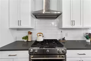 6069 Boylston Dr, Atlanta, GA 30328 - Photo 9