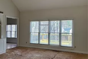 209 Tennis Ct Ln NW, Kennesaw, GA 30144 - Photo 3