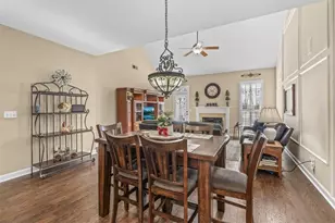 812 Cambron Cmns Trce, Suwanee, GA 30024 - Photo 9