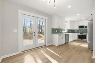 4945 Penscot Way, Stone Mountain, GA 30088 - Photo 13