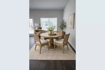 422 Lanier Circle, Woodstock, GA 30189 - Photo 3