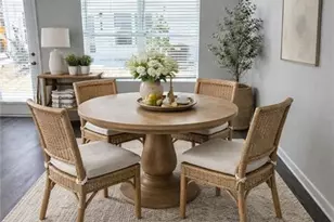 422 Lanier Cir, Woodstock, GA 30189 - Photo 3