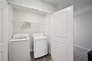 402 Lanier Cir, Woodstock, GA 30189 - Photo 29