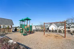 2815 Medford Dr, Cumming, GA 30041 - Photo 87