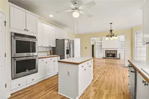 6895 Buckingham Cir, Cumming, GA 30040 - Photo 17