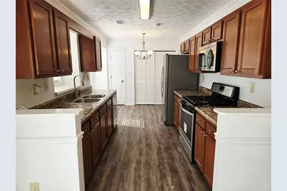 1703 Windy Ridge Court SE, Conyers, GA 30013 - Photo 7