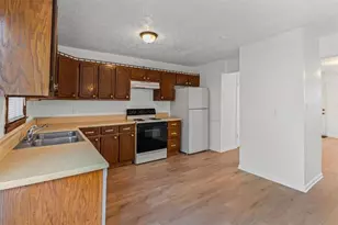 1684 Hunting Creek Dr SE, Conyers, GA 30013 - Photo 13