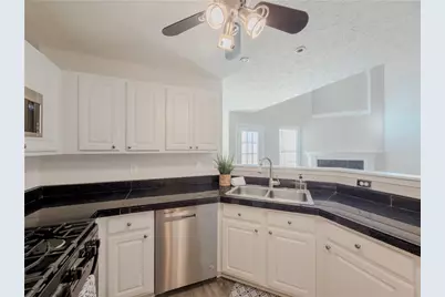 1987 Manhattan Parkway, Decatur, GA 30035 - Photo 17