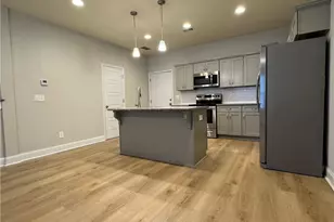 6412 Olmadison Pl, Atlanta, GA 30349 - Photo 9