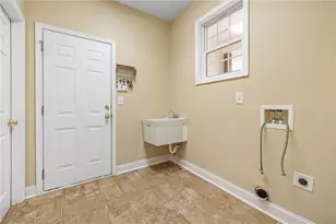 7913 Pea Ridge Rd, Lula, GA 30554 - Photo 15