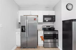 1384 Country Ln Way NE, Conyers, GA 30012 - Photo 13