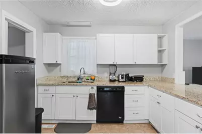 1384 Country Lane Way NE, Conyers, GA 30012 - Photo 11