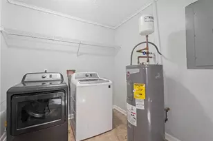 1384 Country Ln Way NE, Conyers, GA 30012 - Photo 15