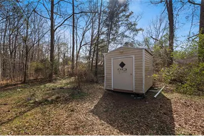 1384 Country Lane Way NE, Conyers, GA 30012 - Photo 35