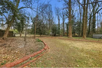 124 Larose Circle, Marietta, GA 30060 - Photo 17